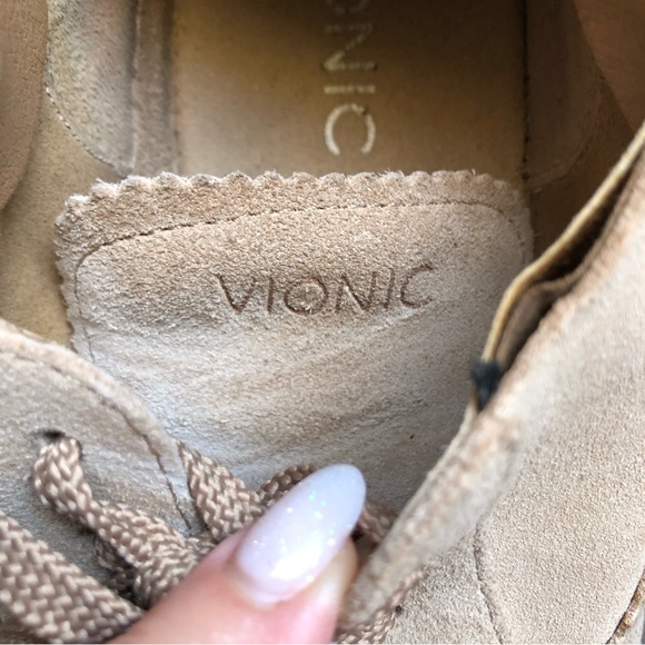 Vionic Taylor tan camel color suede women’s lace up sneaker size 8.5 - Picture 6 of 9